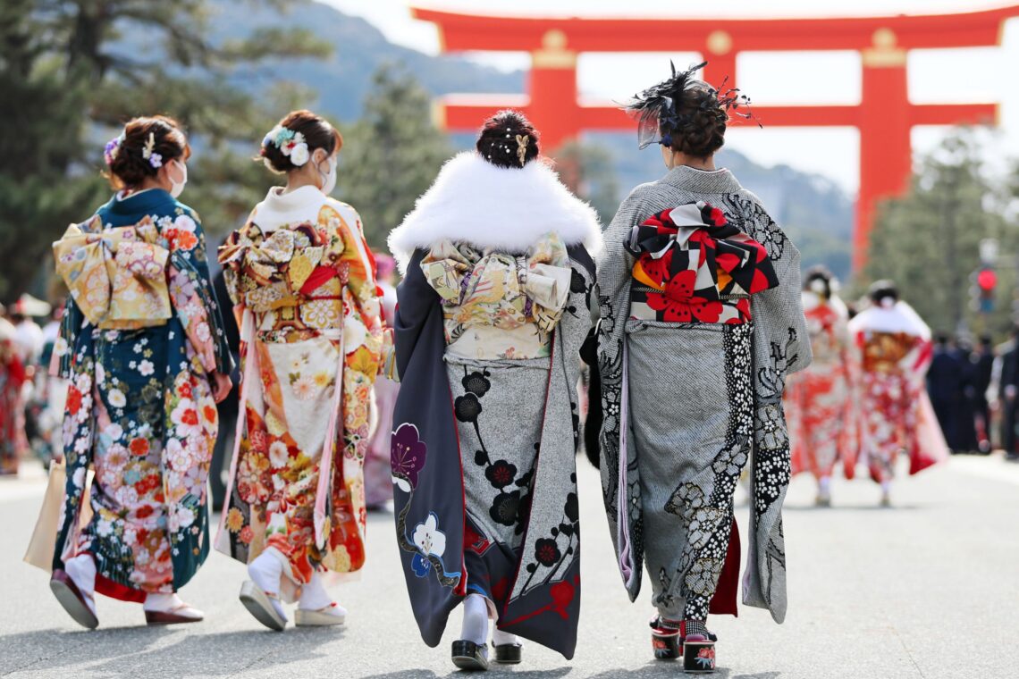 geishas in Tokyo during activity