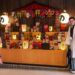ryokan-host-greeting-guest-unsplash - TOKYOwebzine A kimono-dressed host welcomes arriving guests at a Kagurazaka ryokan entrance during the summer Obon season in Tokyo.